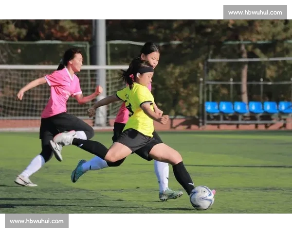 U16女足力拼老挝赛场，全力展现新生代足球风采